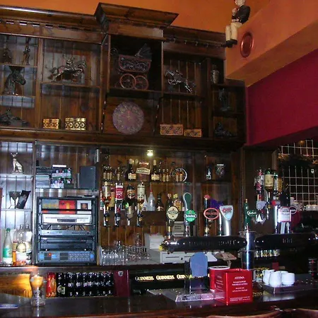 The Roundabout Inn 3*